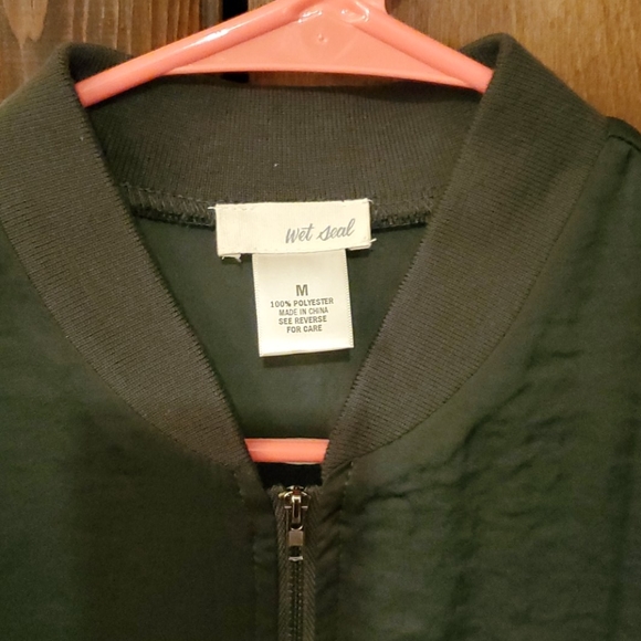 Jacket - Picture 2 of 3